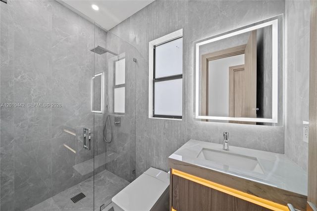 280 NW 47th St, Miami, FL 33127
