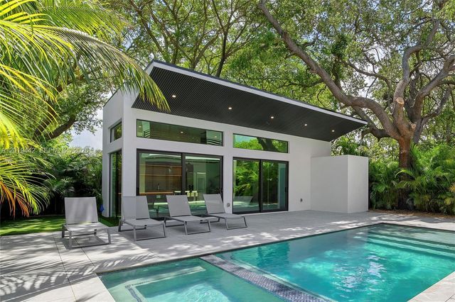 280 NW 47th St, Miami, FL 33127