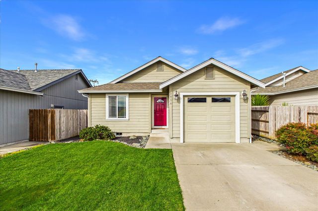 1938 Sagewood Way, Mckinleyville, CA 95519