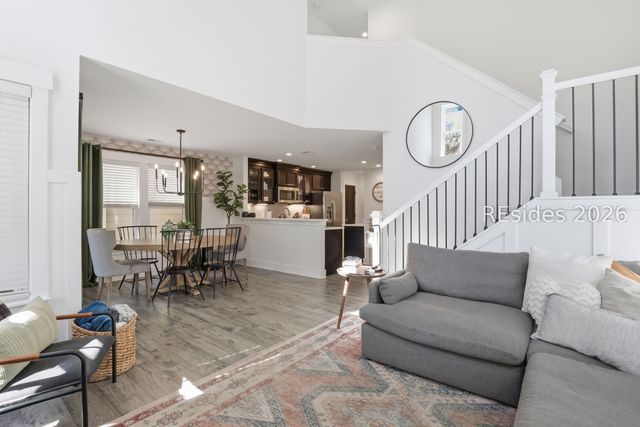 6 Old Stoney Ln, Hilton Head Island, SC 29926