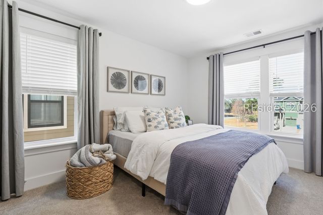 6 Old Stoney Ln, Hilton Head Island, SC 29926