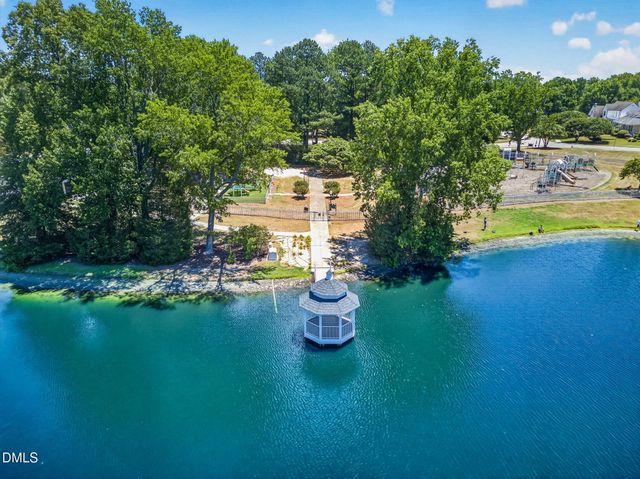 105 Ecklin Lane, Cary, NC 27519