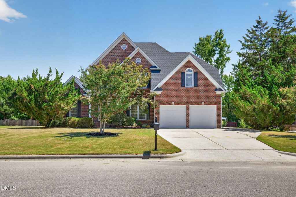 105 Ecklin Lane, Cary, NC 27519