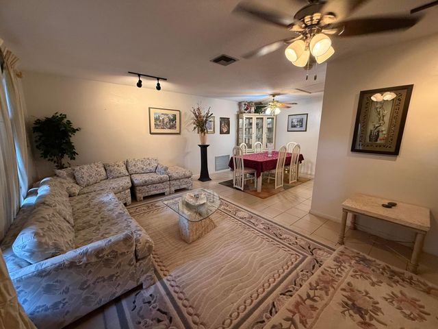 3700 NW 82nd Avenue, Coral Springs, FL 33065