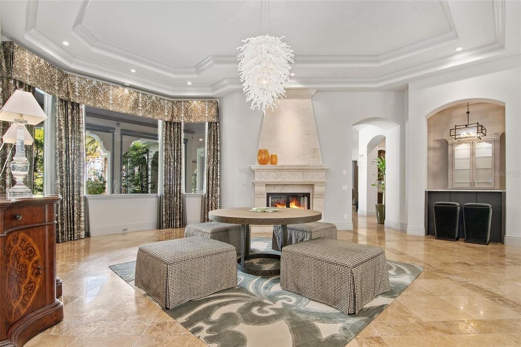 Image 12 of property listing at 9349 TIBET POINTE CIRCLE, Windermere, FL 34786