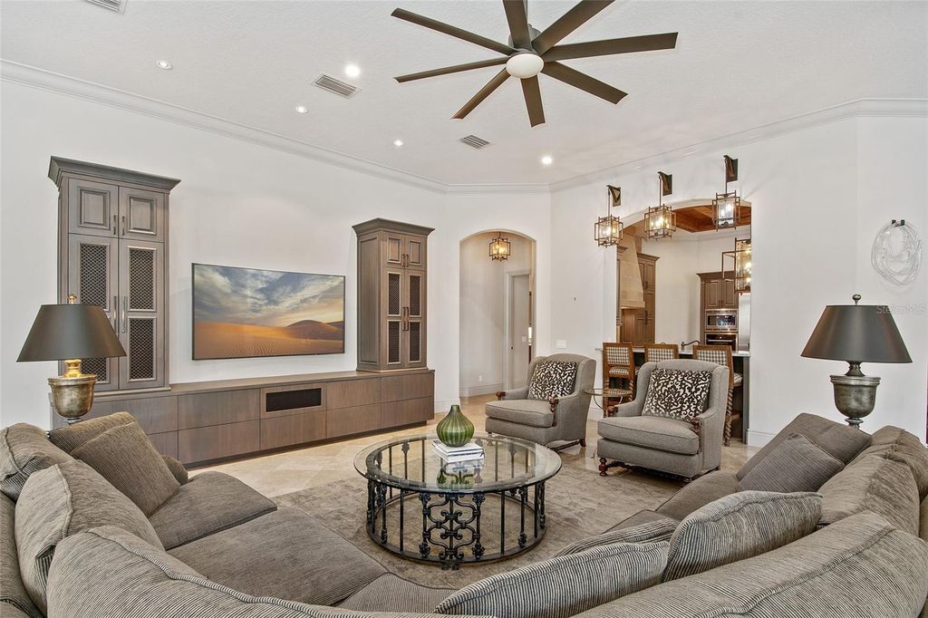 Image 21 of property listing at 9349 TIBET POINTE CIRCLE, Windermere, FL 34786