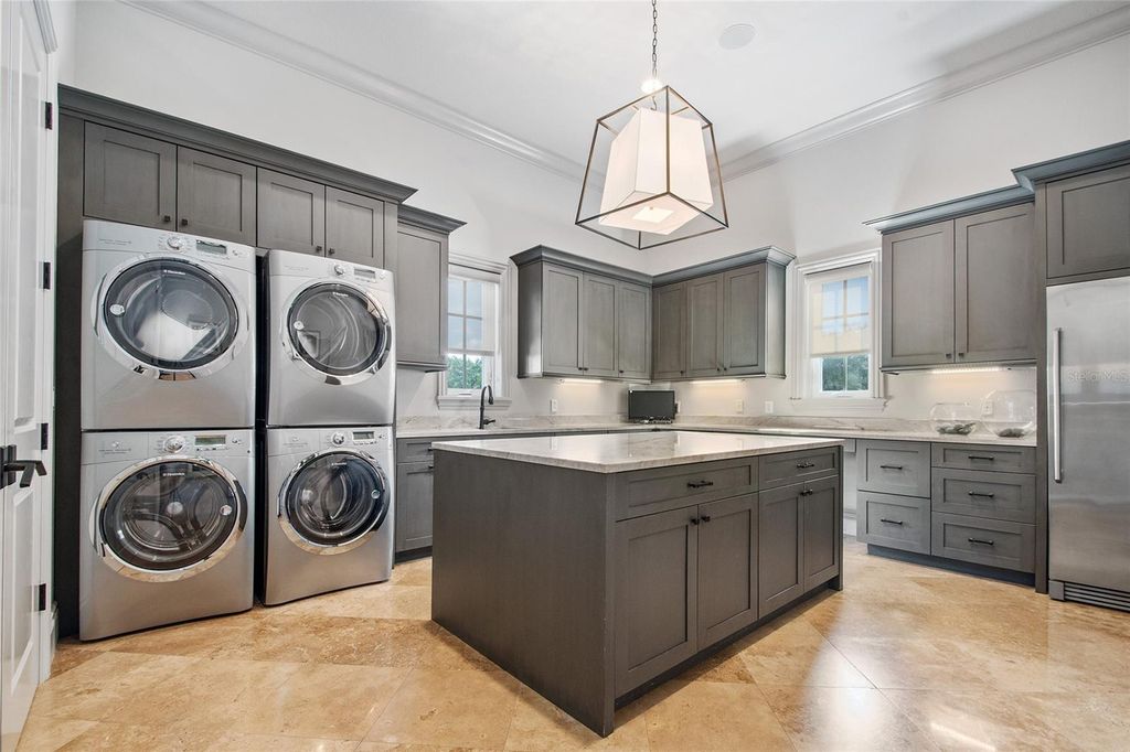 Image 27 of property listing at 9349 TIBET POINTE CIRCLE, Windermere, FL 34786