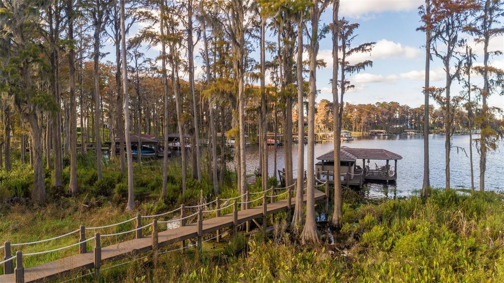 Image 67 of property listing at 9349 TIBET POINTE CIRCLE, Windermere, FL 34786