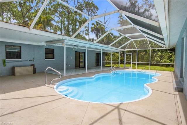 330 Wilson BLVD S, Naples, FL 34117