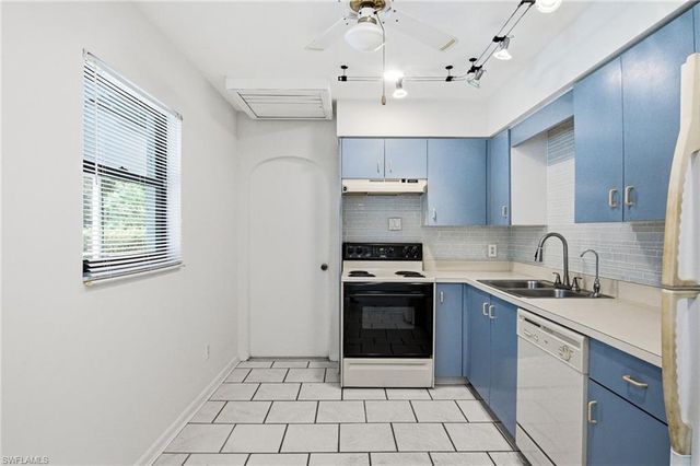 330 Wilson BLVD S, Naples, FL 34117