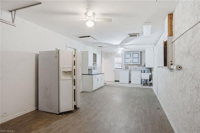 330 Wilson BLVD S, Naples, FL 34117