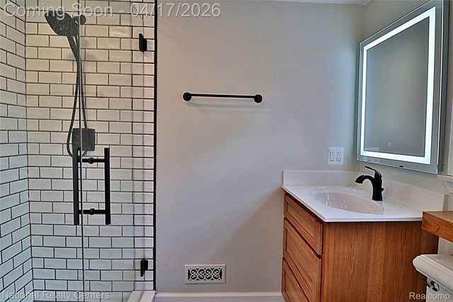 486 University Street, Ferndale, MI 48220