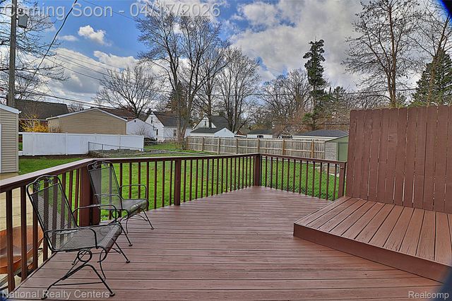 486 University Street, Ferndale, MI 48220