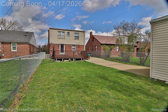 486 University Street, Ferndale, MI 48220