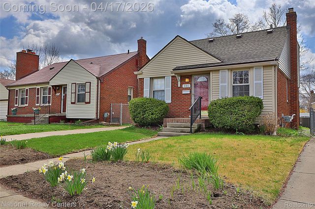 486 University Street, Ferndale, MI 48220