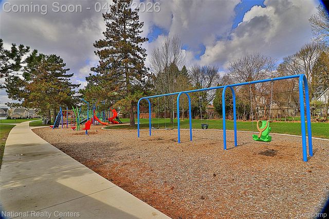 486 University Street, Ferndale, MI 48220