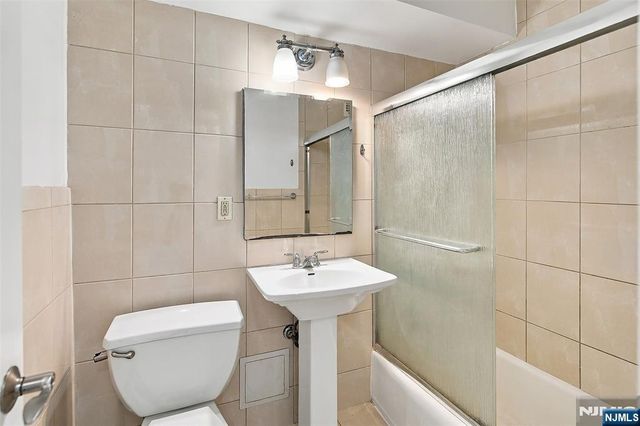 500 Central Avenue 514, Union City, NJ 07087
