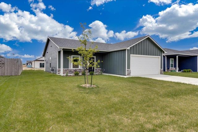 9505 E Creed St, Wichita, KS 67210