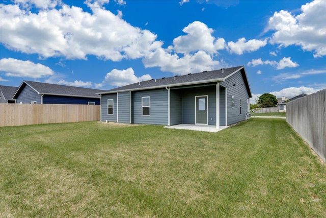 9505 E Creed St, Wichita, KS 67210