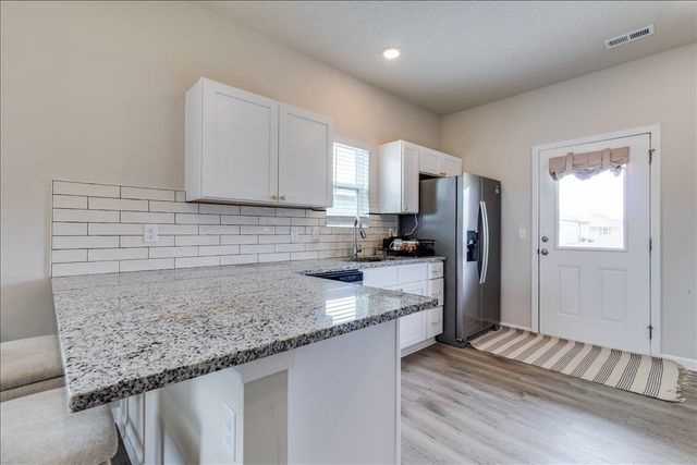 9505 E Creed St, Wichita, KS 67210