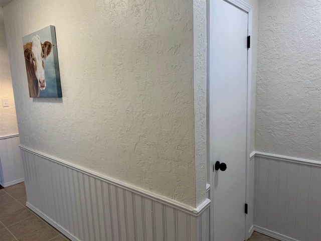 7610 NW Kingsbury Ave, Lawton, OK 73505