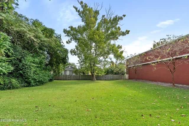 1710 Church Street, Wilmington, NC 28403
