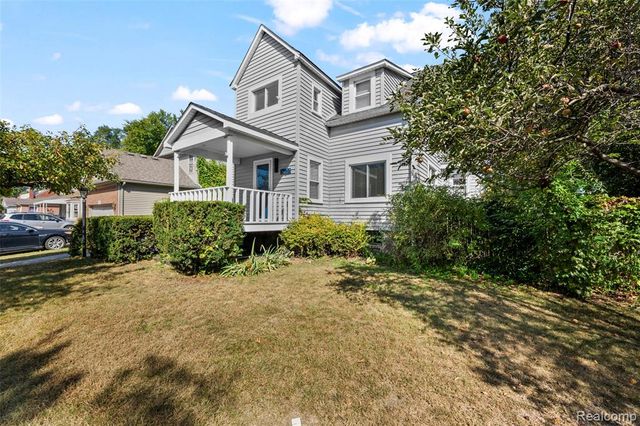 1629 E Elza Avenue, Hazel Park, MI 48030