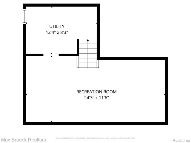 320 Hampton Court, South Lyon, MI 48178