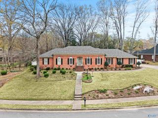 4822 Cove Creek Drive SE, Brownsboro, AL 35741