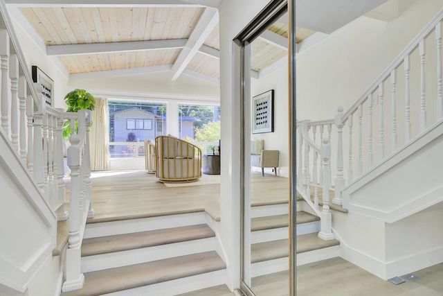 6635 Banning Dr, Oakland, CA 94611