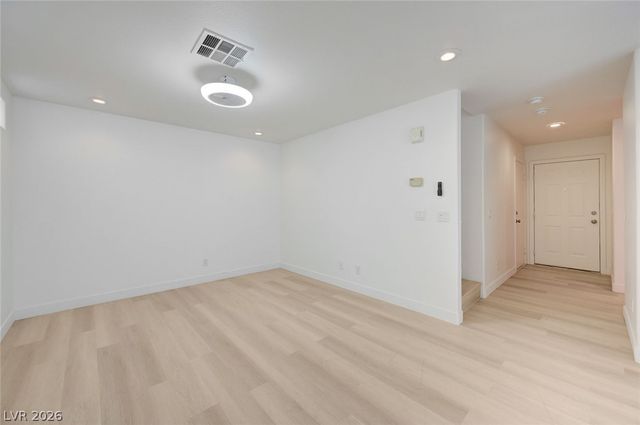 10059 Crisp Clover Street, Las Vegas, NV 89183