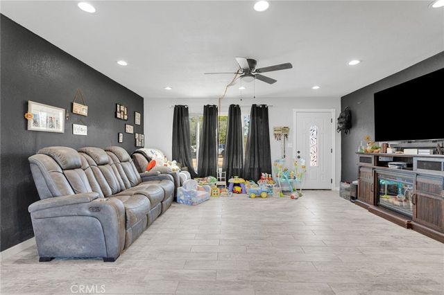 9982 El Sereno, Lucerne Valley, CA 92356