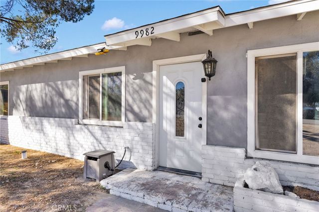 9982 El Sereno, Lucerne Valley, CA 92356