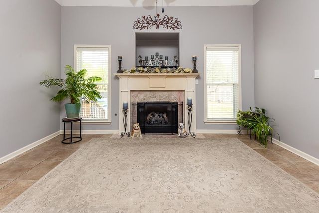 475 CROOKED CREEK DR, Oakland, TN 38060