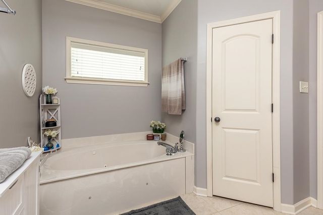 475 CROOKED CREEK DR, Oakland, TN 38060