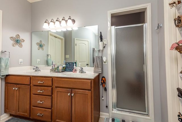 475 CROOKED CREEK DR, Oakland, TN 38060