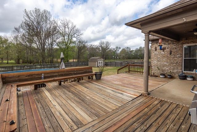 475 CROOKED CREEK DR, Oakland, TN 38060