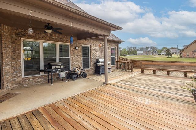 475 CROOKED CREEK DR, Oakland, TN 38060