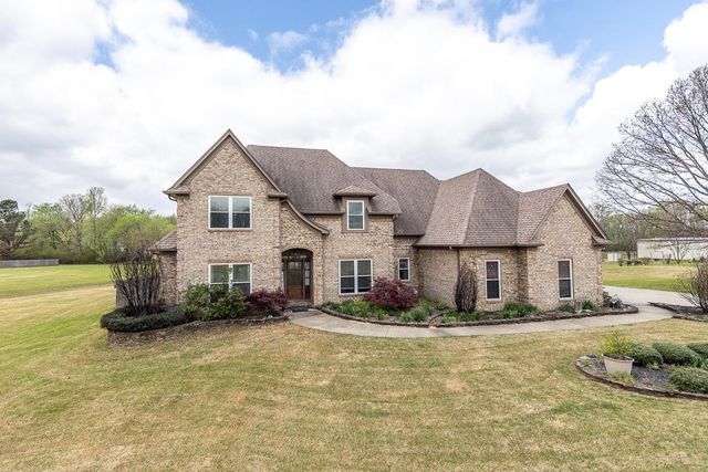475 CROOKED CREEK DR, Oakland, TN 38060