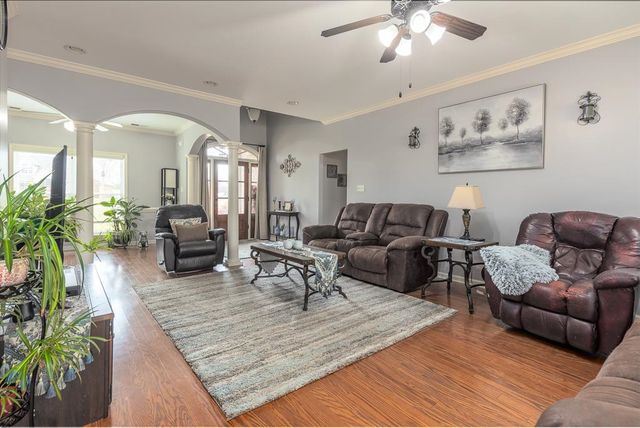 475 CROOKED CREEK DR, Oakland, TN 38060