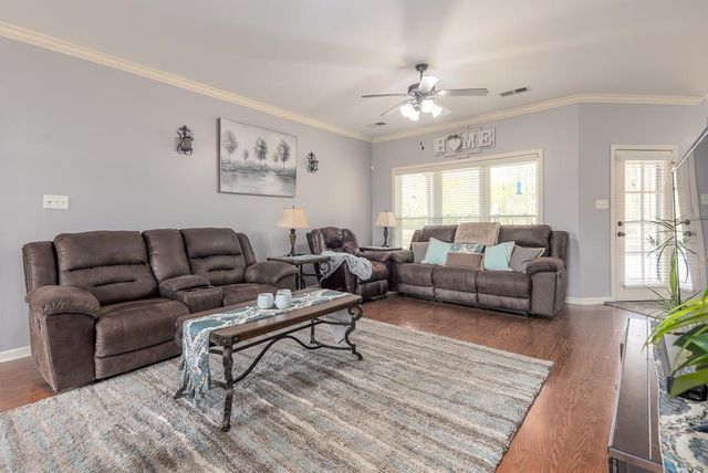 475 CROOKED CREEK DR, Oakland, TN 38060