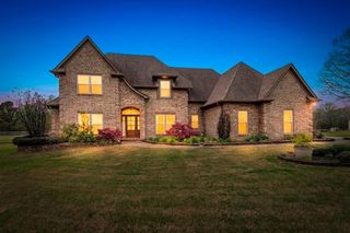 475 CROOKED CREEK DR, Oakland, TN 38060
