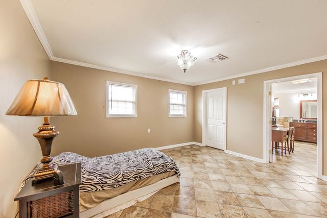 206 Lola, Gray, LA 70359