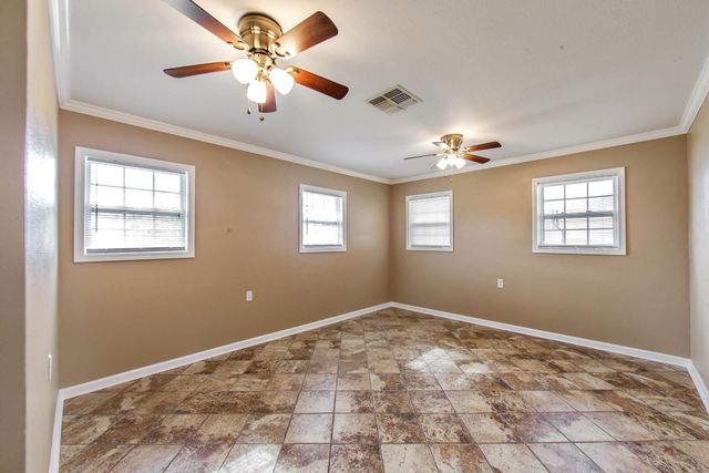 206 Lola, Gray, LA 70359