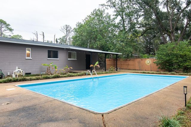 1815 Mayhew Street, Tallahassee, FL 32304