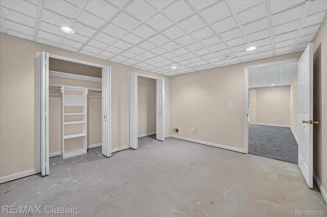 6280 Whispering Meadows Drive, White Lake Charter Township, MI 48383