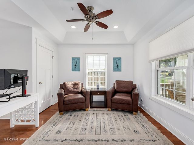 109 Grove Avenue, Glen Ellyn, IL 60137