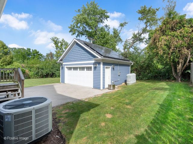 109 Grove Avenue, Glen Ellyn, IL 60137