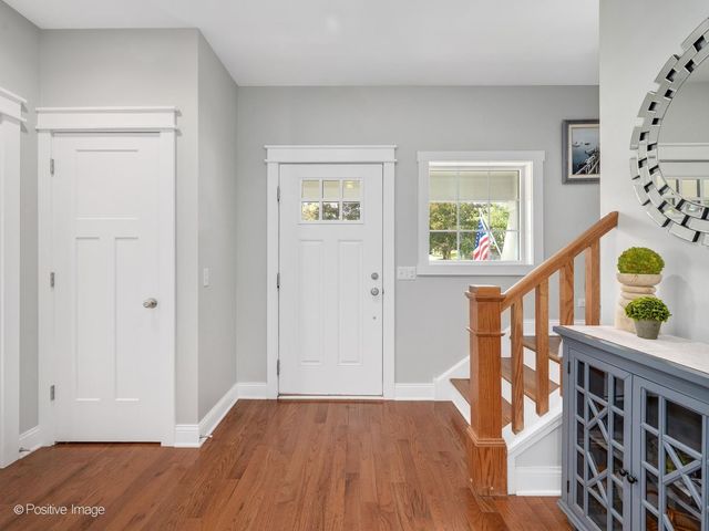 109 Grove Avenue, Glen Ellyn, IL 60137