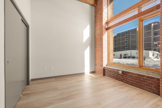 146 Court St 108, Brockton, MA 02302